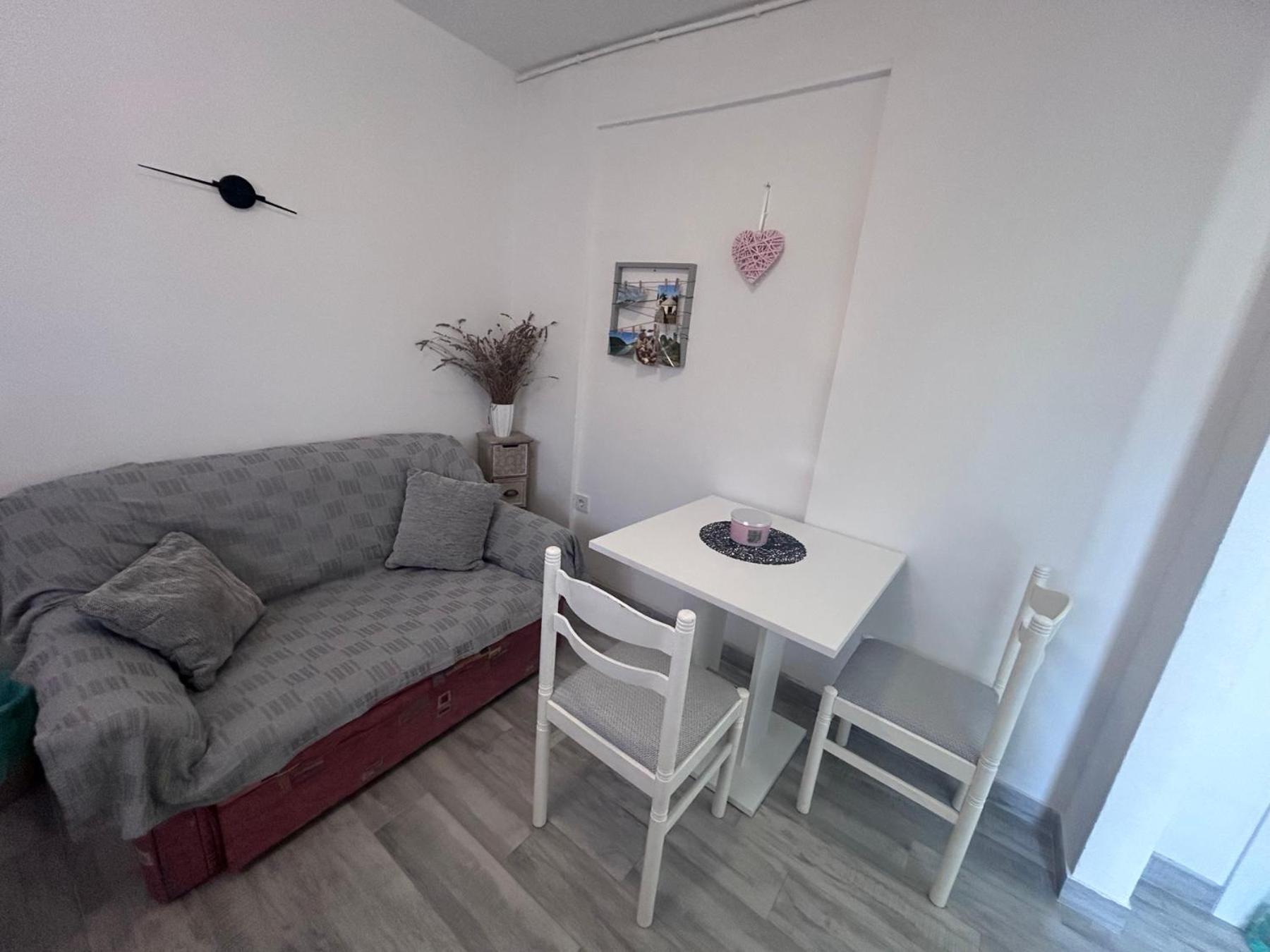 Apartment Jonas Rovigno Esterno foto