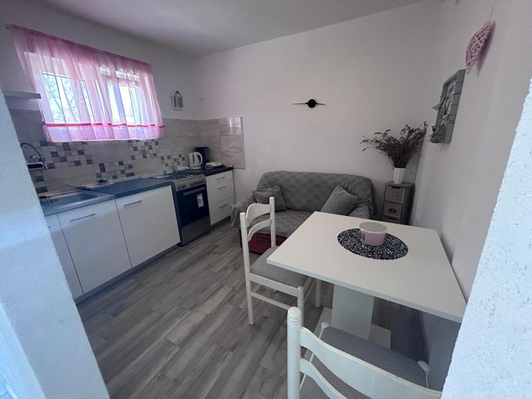Apartment Jonas Rovigno Esterno foto